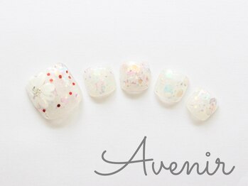 アヴィニール 表参道(Avenir)/