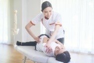 【平祝日】 ★首・肩 集中ケア★慢性的なコリ・疲れに　《整体60分 3300円》