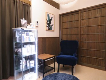 ダリア(DAHLIA)の写真/【30代～40代のお肌悩みに】プレミアムフェイシャルコース4900円★しみ・しわ・たるみに徹底アプローチ！