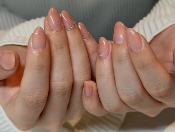 nailsalon Nebulaの写真/【シンプル派必見】肌馴染み抜群のスキンカラー×美フォルム形成で、オフィスでも浮かない洗練された手元へ