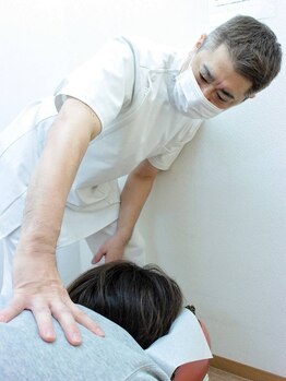 あどばんす整体院/【整体】首～背中