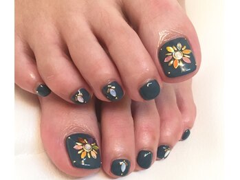 リノ(Lino)/フット秋ネイル