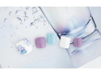 エムスラッシュ フィール 東戸塚店(M.SLASH)/水彩風ネイル