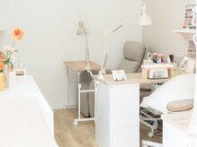 エヌアンドエー(N&A)/内観