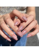 ビー 中町(bii)/チークネイル