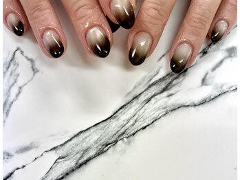 ネイルサロンアンドスクールラボ(LABO)/マグ×グラデ 黒グラデもok!