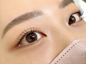 マツエクサロン ディープ(DEEP)の写真/【美眉スタイリング】第一印象を決める眉毛&目元をプロにお任せ♪自己流メイクはもう卒業！理想の美眉に☆