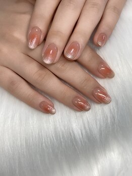 サフィールネイルサフィールネイル(Saphir nail)/チーク×ラメグラデーション