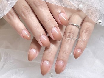 アルシーア(Althea)の写真/【新規オフ無料★ワンカラーラメグラ¥3980!】季節に合ったトレンドネイルからオフィス,シンプルネイルまで