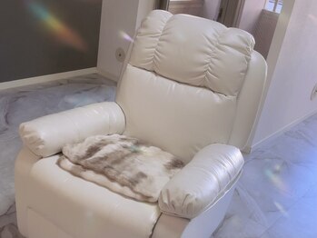 メイリー アイラッシュ 関内(meily.eyelash)/リクライニングチェア完備