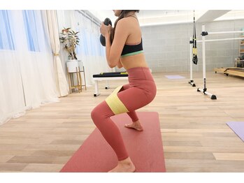 シャンティティスタジオ(shantiti studio)/ヒップバンド強化トレーニング