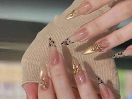フレンチヒョウ柄ネイル持ち込み