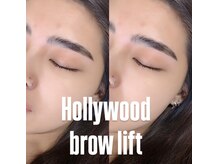 ユウアイラッシュ(uuu.eyelash)/ハリウッドブロウリフト