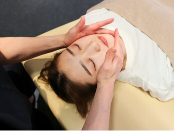 にしもと整骨院 鍼灸院 上本町院/小顔矯正