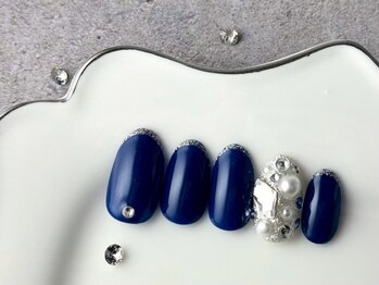 ネイルサロンリヴィエール(Riviere)の写真/《また行きたくなるネイル体験》ハンドマッサージや高級クリームのお仕上げで贅沢気分をお楽しみください。