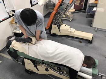 上野中央通り接骨院の写真/足のむくみと脚の重だるさを整える施術でスッキリ軽やかに。心も身体もリラックス★