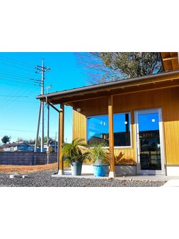 ナチュラル上品な目元にしたい