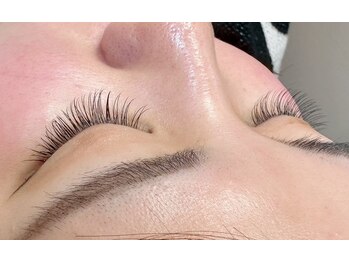 ネイルアンドアイラッシュ モアボーテ(Nail&Eyelash More Beaute)/まつげエクステ　１００本