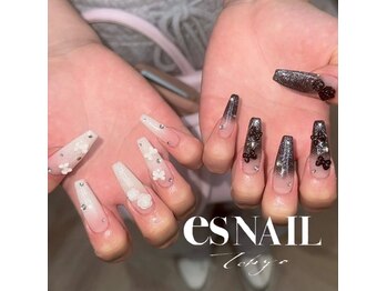 エスネイル 新宿西口店(es NAIL)/black×white