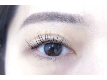 ラドール 池袋東口(La'dor)/トリートメント配合まつ毛カール