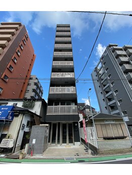 アトリウムオム 博多(ATRIUM HOMME)/千代県庁口駅から徒歩2分