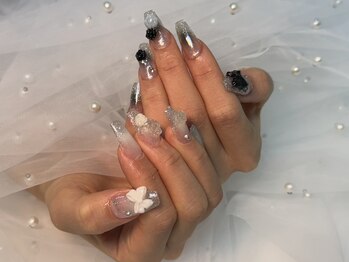 ヘイリット(HYLit)の写真/豊富なカラーとパーツであなただけの理想のネイルが叶う☆トレンドのパーツも多数ご用意◎【￥6,000~】