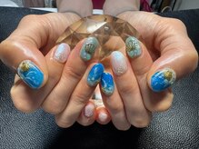 ブリリアント(Brilliant)の雰囲気（写ネイル等、材料種類が沢山あります。）