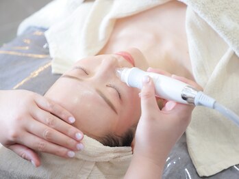 シャルム(CHARME)/ハイドロフェイシャル(毛穴洗浄)