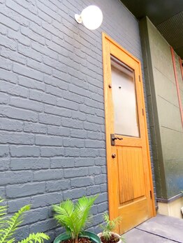 ラフテル(LAUGH TALE)/サロンの入り口はこちら☆彡