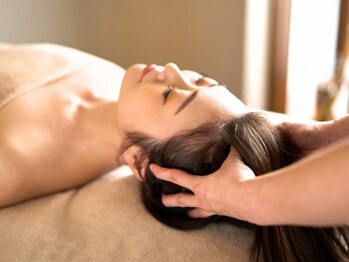 Beauty salon TCM 【小顔/たるみ/バストアップ】の写真/【40代からの肌管理】テラミースプラッシュ使用◎頭皮をケアする当店こだわりの本格施術で若見え♪