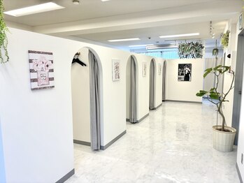 ロレインブロウ 春日部店