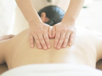 チュムル(chumuru)の写真/ストレスや緊張でこわばったお腹と神経を、腸もみとアロマタッチでやさしく解放。