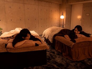 リバスパ 本町(REVA SPA)の写真/『誰にも邪魔されたくない』そんな非日常空間をお届け。完全個室空間で記念日・お祝い事・推し活利用も。