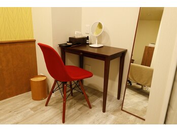 プラス(APLUS)/施術ルーム