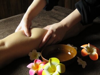 アジアンリラクゼーションヴィラ 長岡店(asian relaxation villa)の写真/【長岡駅徒歩7分!】冷房の冷えや、立ち仕事などでむくんだ足をバリ式オイルリンパでスッキリ美脚へ♪