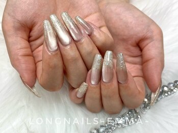 ロングネイルズ エマ(LongNails-Emma)/自爪ジェルマグネット　ラメ追加