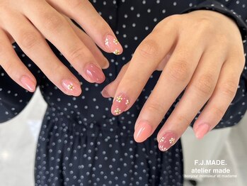 アトリエ メイド(atelier made)/ワンカラー＋4本アート￥5,310