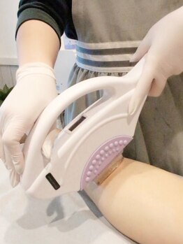 フィーコ(fico)の写真/夏の露出対策に!『ひじ下orひざ下』選べる部分光脱毛¥3,300でスッキリ!肌見せの季節、ムダ毛ケアで自信を★