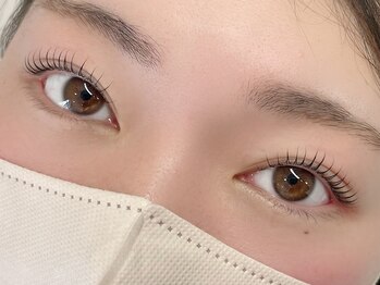 ミハル(MIHARU)の写真/ダメージレスまつげパーマ“コスメリフト”。黒ティントで黒ツヤまつげ♪