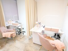 “毎日ときめく指先へ”自爪を労わりながら、美しいフォルムと高技術のデザインを実現。ネイル/フィルイン