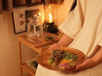 チュムル(chumuru)の写真/冷え切った内臓を芯から温め、腸から巡りを整えるビオスチーム。