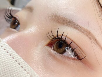 ザラボアングゥ(The Labo ungu)/【マツエク】