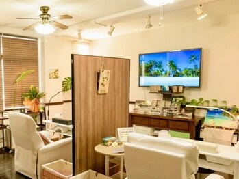 エムハウオリ(M Hauoli)の写真/ネイル初心者さん大歓迎♪寄り添う接客・半個室・テレビ完備で、ゆったり過ごせる癒しのネイルサロン