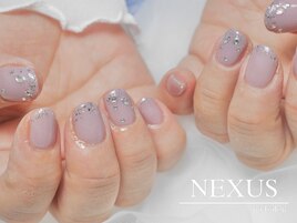 キラキラビジューネイル