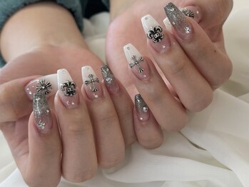 ラヴィッシュ(LAVISH)/クロムネイル