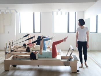 スタジオリーフ(STUDIO LEAF)の写真/【福間駅徒歩2分】オトナ女性に大人気のピラティスヨガスタジオが福津に上陸☆体も心もリラックスできる◎