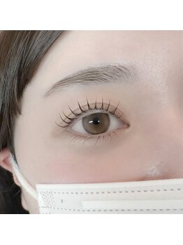 アオトスイ(aotosui)の写真/自然な仕上がりで上品なお目元を叶えます♪リーズナブルな価格で通いやすさ◎パリジェンヌ¥5,300～