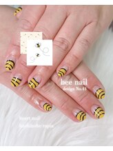 はあとねいる 八戸ラピア店/蜂モチーフネイル