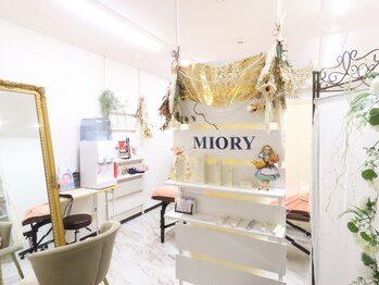 ミオリー(Miory)の写真/新宿三丁目駅すぐ☆メンズ◎2席だけのプライベートサロンでお仕事帰りにもゆったりお過ごしください♪