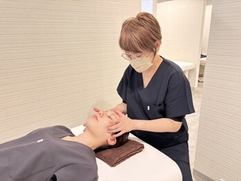 ハナ 池袋店(HANA)の写真/【美容整体】経験豊富な熟練スタッフによる本格的な施術でスタイルUP&姿勢改善が叶う◎スタイル改善90分